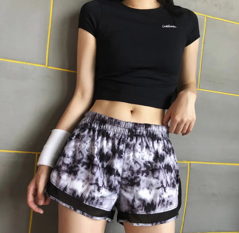 Ergonomic Support Solutions California Girl Seamless Cropped Embroidery Workout Shirt